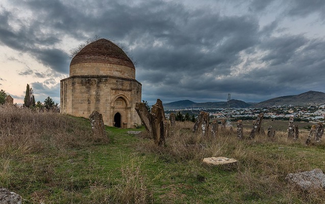 yeddi-gumbezde-29-yasli-qadin-olduruldu