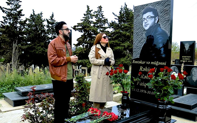 rehim-rehimlinin-mezari-basinda-cekdirdikleri-klip-muzakire-yaratdi