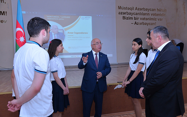 oz-vetenimizin-himnini-oxudugunuz-ucun-xosbextsiniz