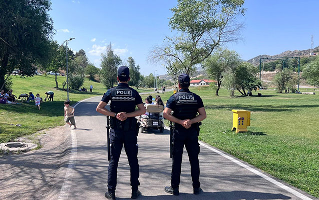 polis-istirahet-merkezlerinde-profilaktik-tedbirler-gorur