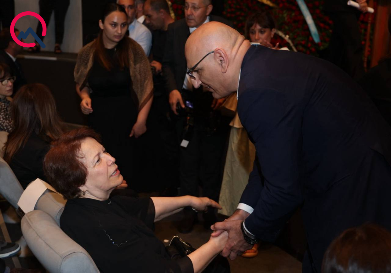 Elçin Əfəndiyev dəfn edildi - FOTOLAR