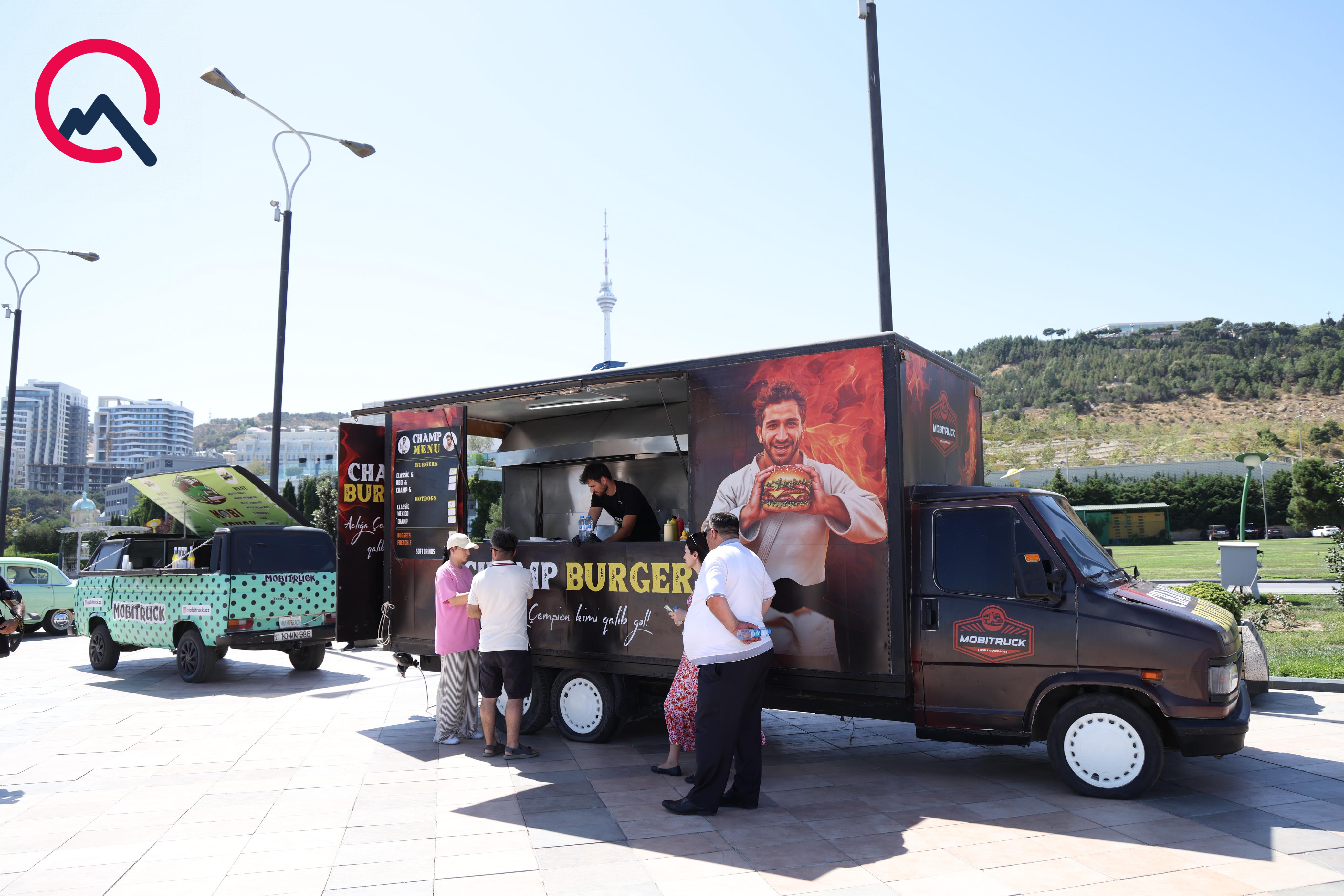 Bakı bulvarında nostalji anlar... - FOTOLAR