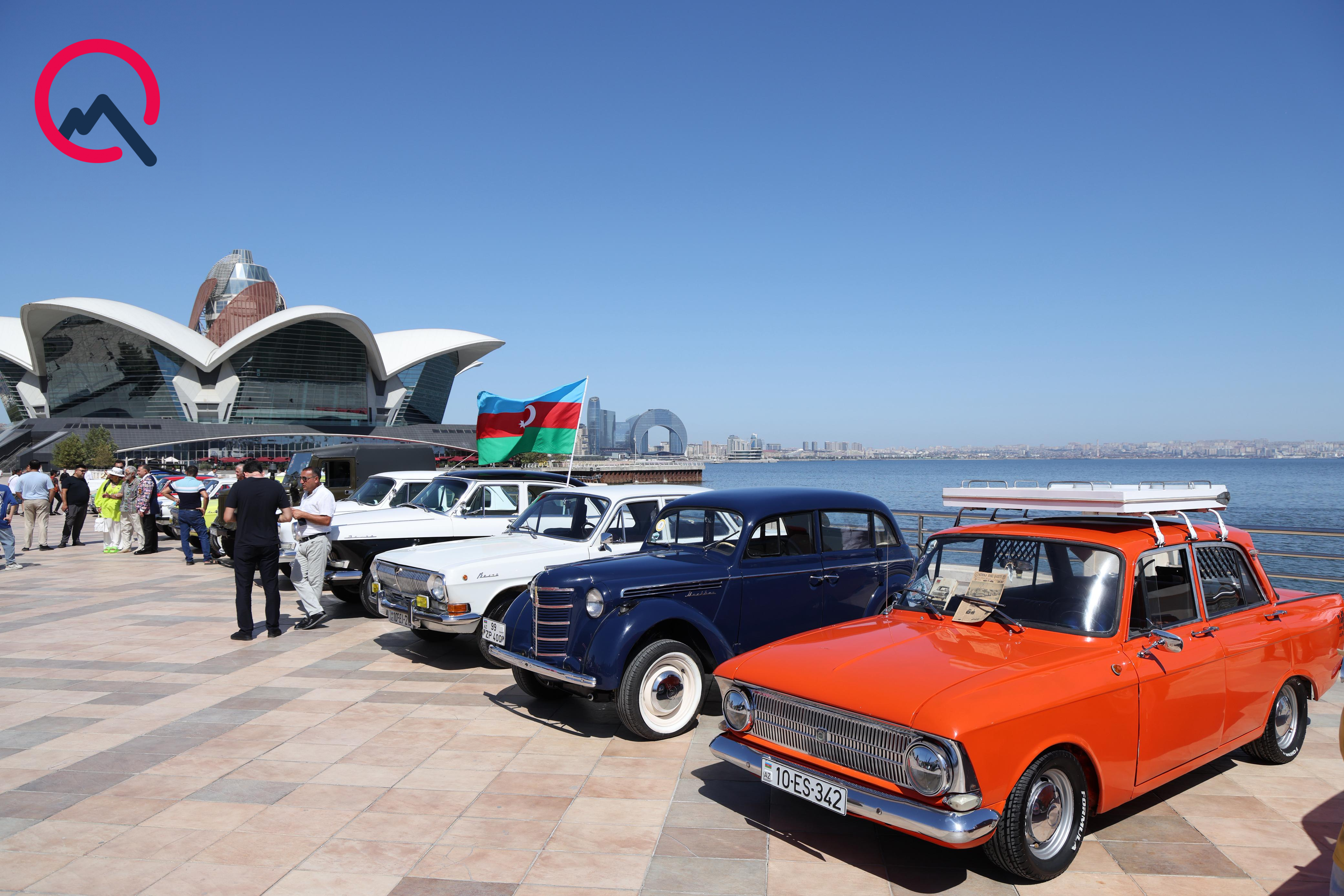 Bakı bulvarında nostalji anlar... - FOTOLAR