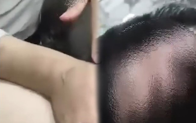 Ana-atasız uşağa işgəncələr verilib?