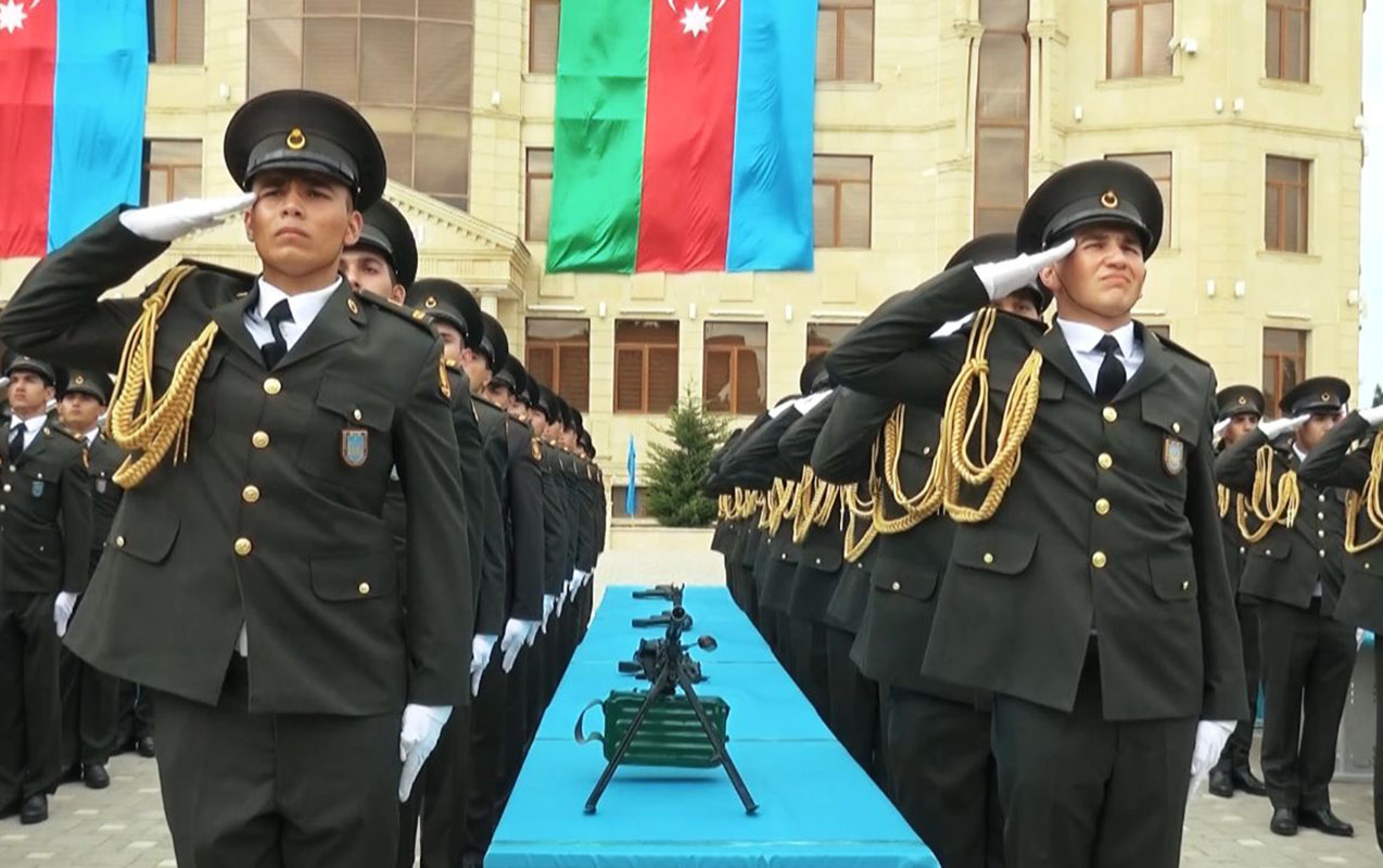 din-in-herbi-institutunda-kursantlarin-andicme-merasimi-kecirildi