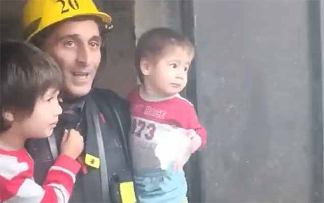 sumqayitda-yasayis-binasinda-yangin-olub-8-nefer-texliye-edilib