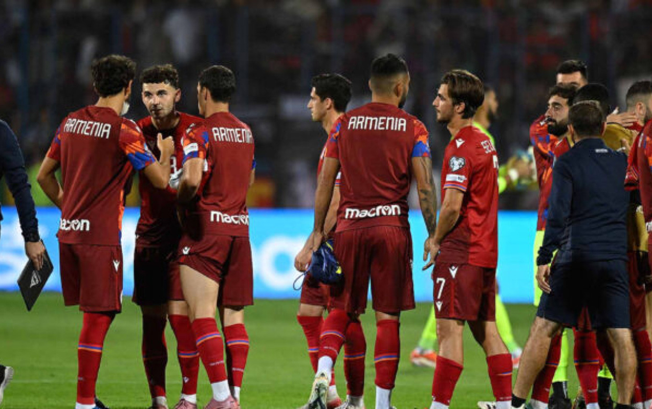 FIFA Ermənistanı cərimələdi