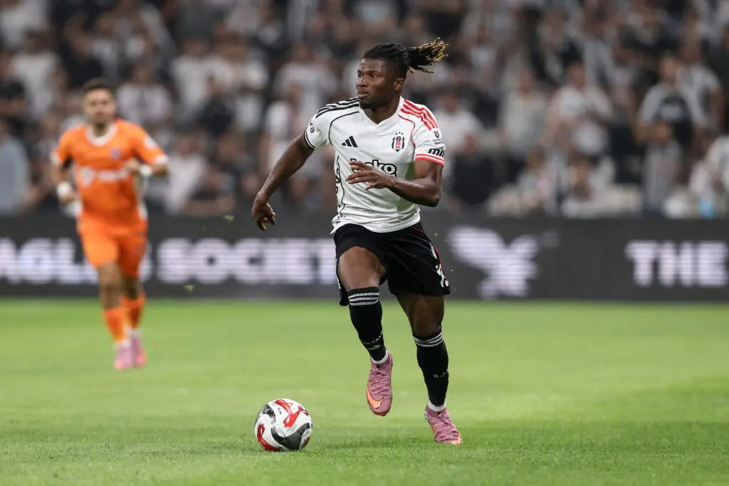 “Beşiktaş”ın hücumçusu zədələndi