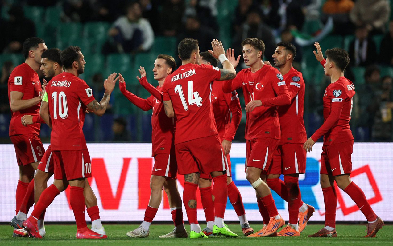 Türkiyədən darmadağın, İspaniya və İtaliyadan inamlı qələbə