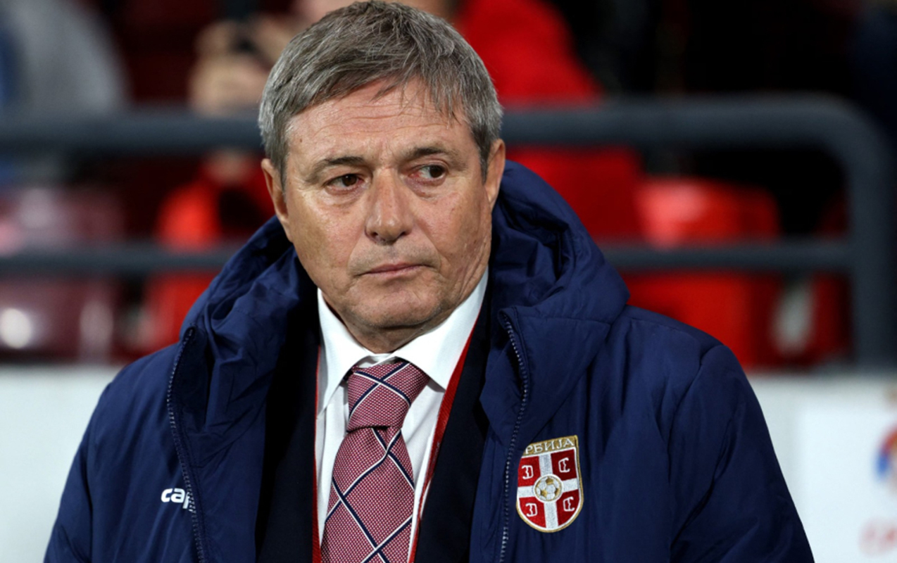 Serbiya millisinin baş məşqçisi istefa verdi