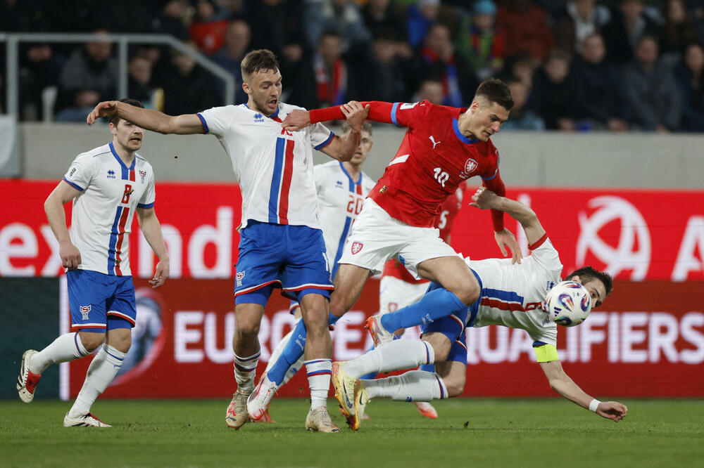 Gözlənilməz nəticələrlə DÇ-yə doğru...  - Video  