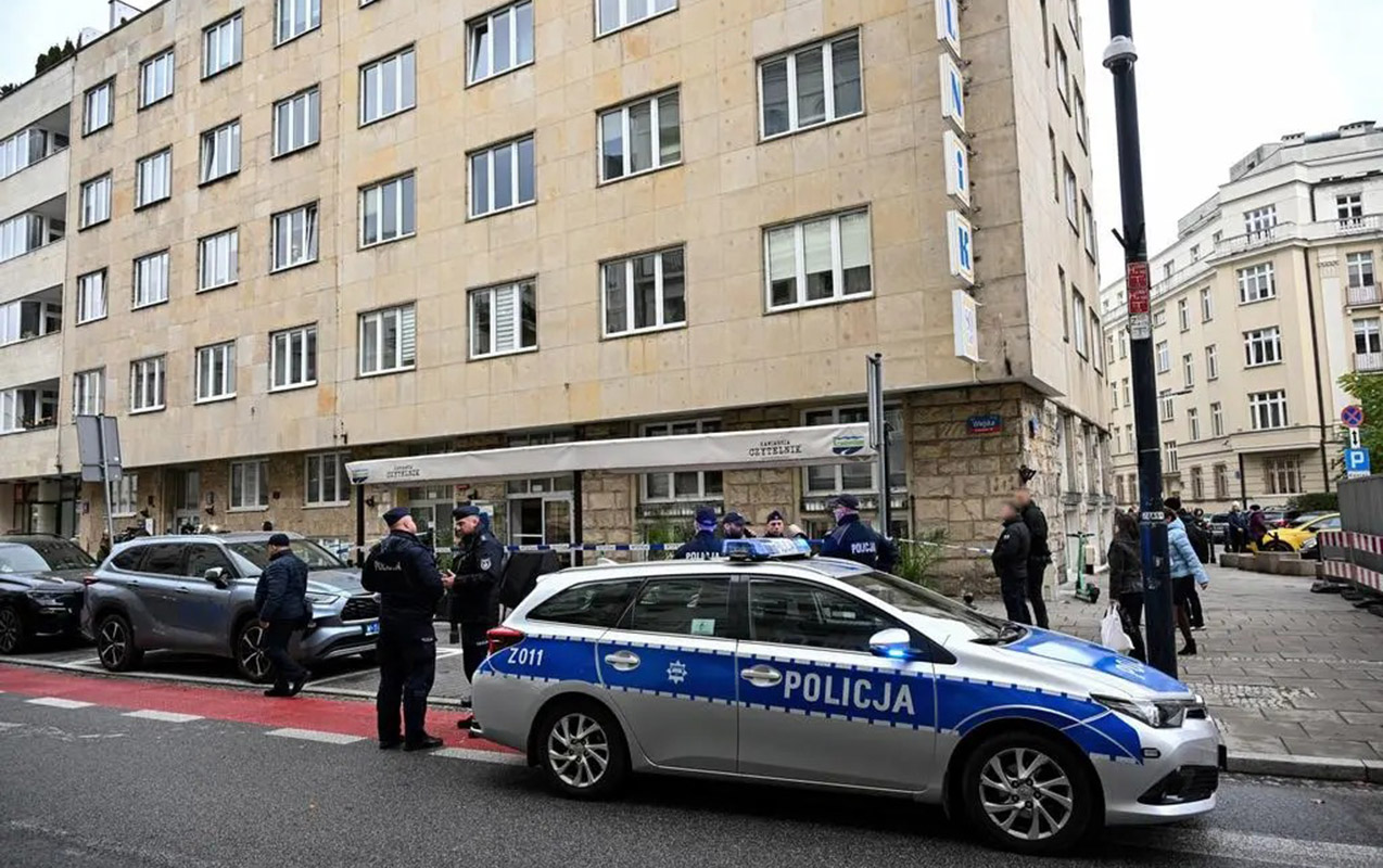 Tuskun partiyasının ofisinə “Molotov kokteyli” atdılar  - Fotolar  