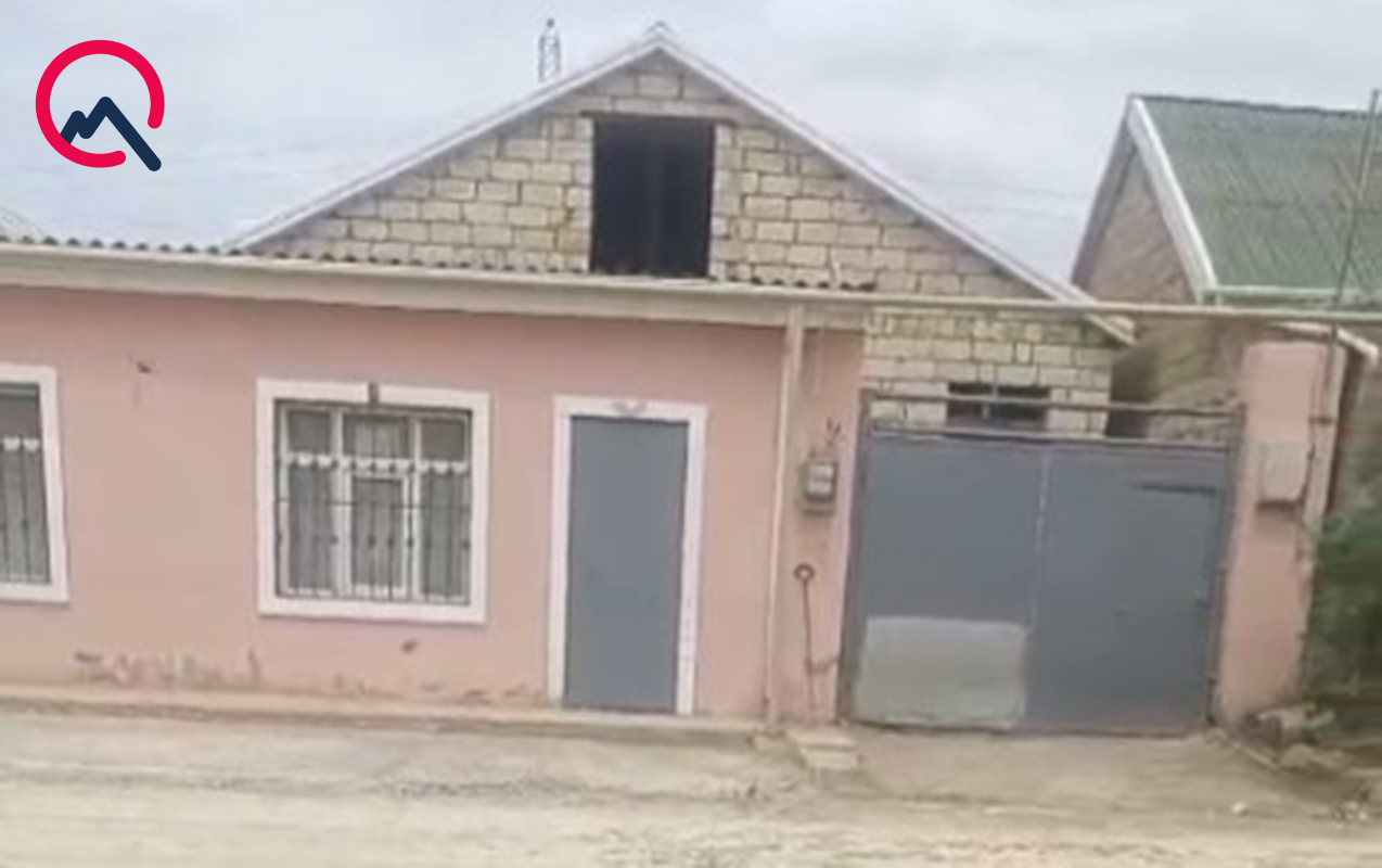 “İcra nümayəndəsinin verdiyi sənəd saxta çıxdı, evi sata bilmirik”
