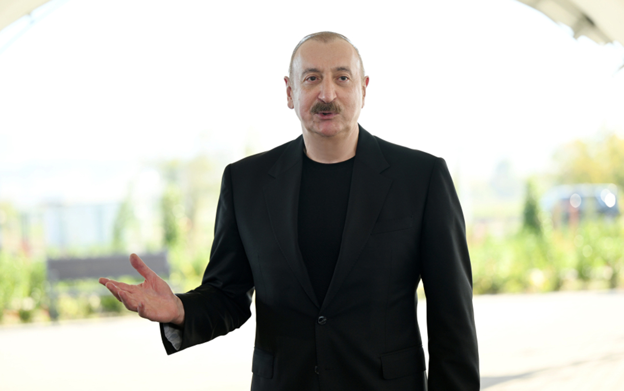 “İndi Ağalının içi ilə keçdim, gördüm ki...”