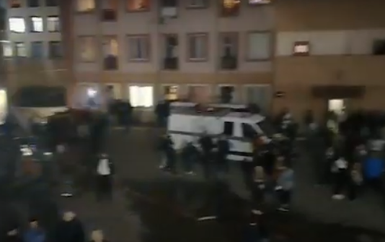 Xırdalanda çoxmərtəbəli binada yanğın  - Sakinlər təxliyə olundu + Yenilənib  