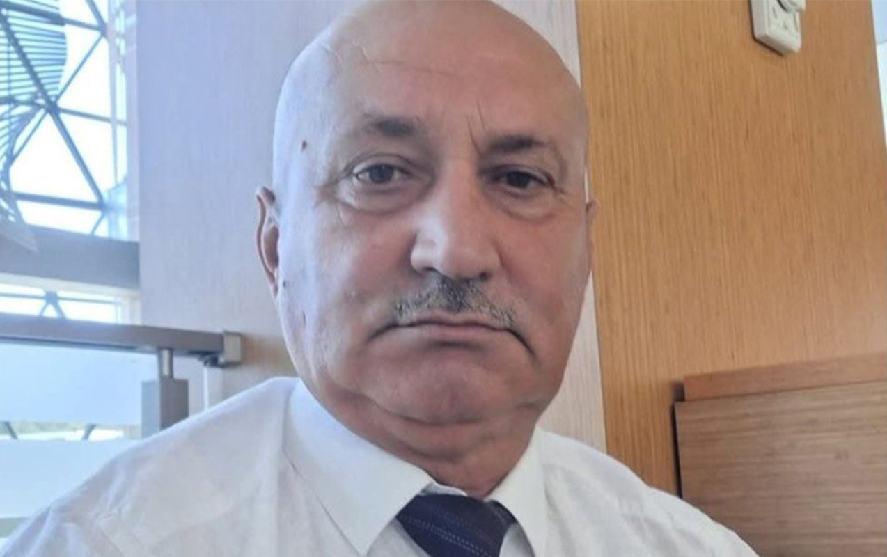 vezifeli-sexs-emeliyyat-vaxti-oldu