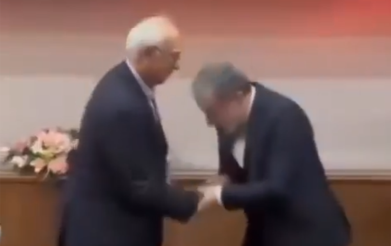 İranlı nazirin bu jesti maraqla qarşılandı - Video