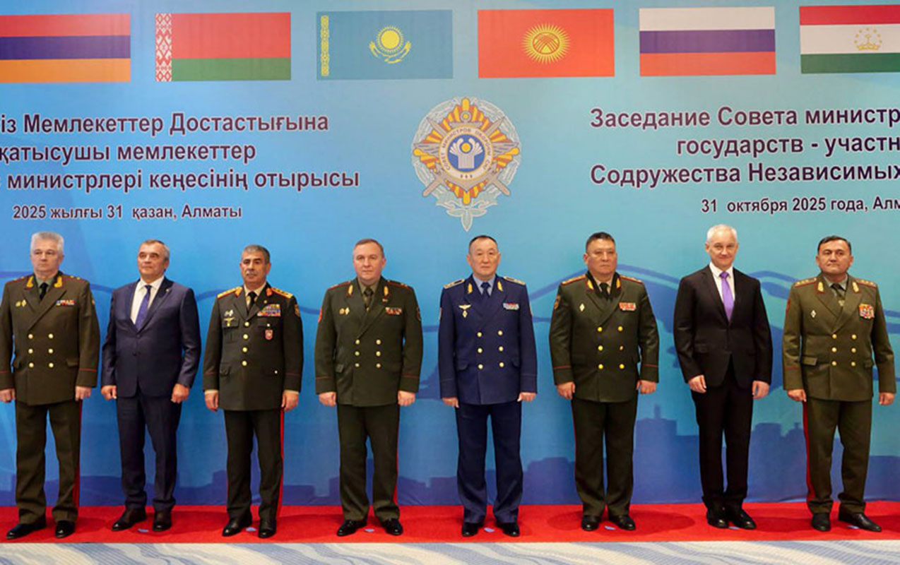 Müdafiə naziri  Zakir Həsənov Qazaxıstandadır - Foto