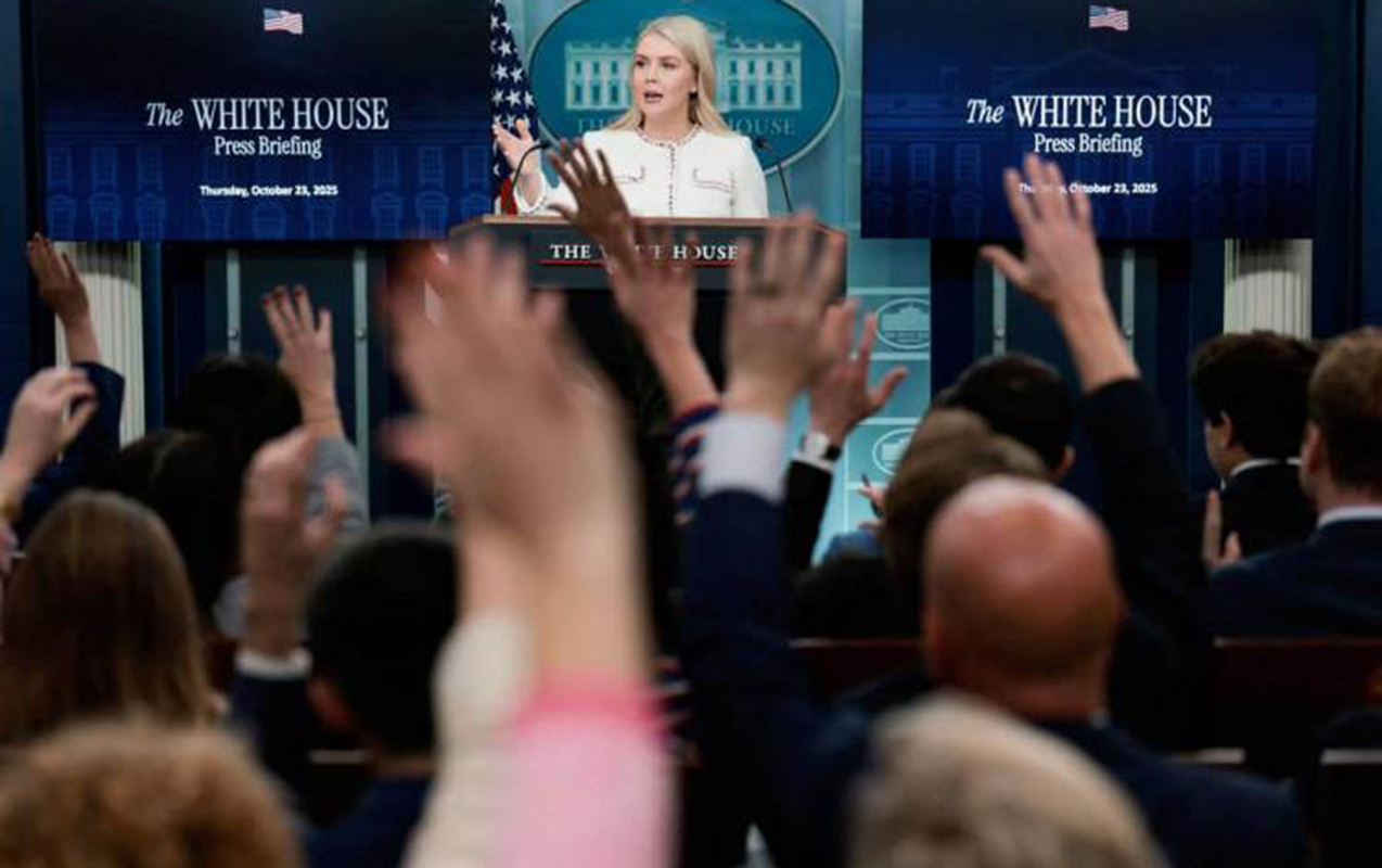 Ağ Ev jurnalistlər üçün qaydaları sərtləşdirdi  - Bəzi otaqlara girə bilməyəcəklər  