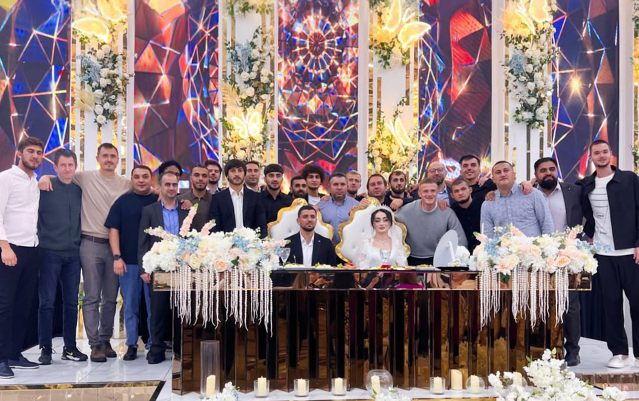 “Sabah”ın qapıçısının toyudur  - Foto  