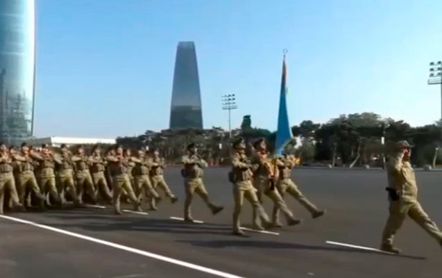 FHN hərbçiləri paraddan keçdi  - Video  