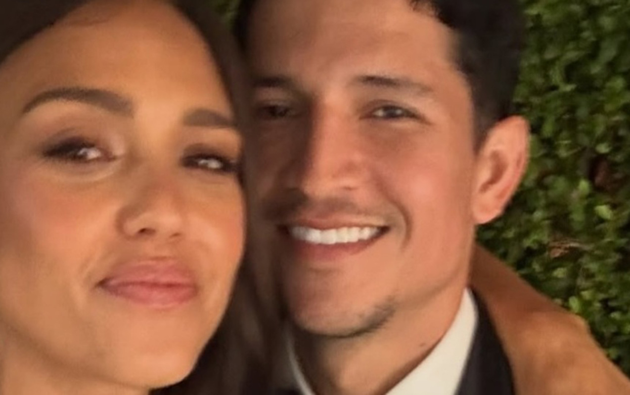 Sevgilərini rəsmən elan etdilər