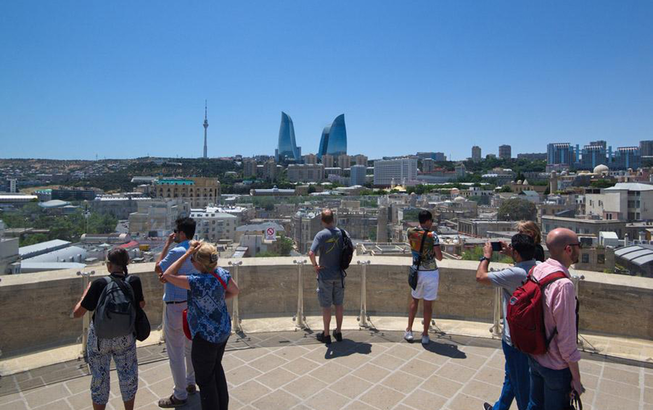 Azərbaycan regionun turizm maqnitinə çevrilir  - Statistika  