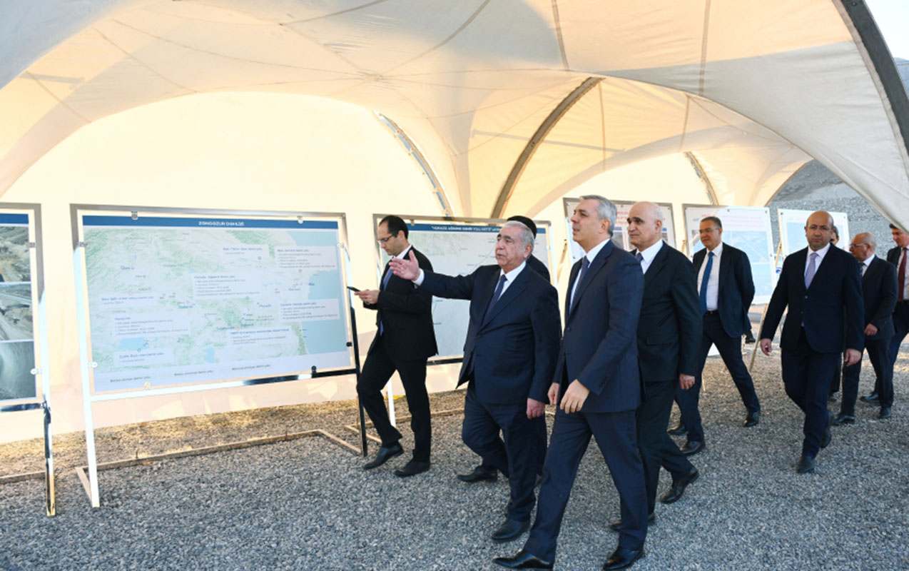 zengezur-dehlizi-uzre-gorulen-islerle-tanis-oldular