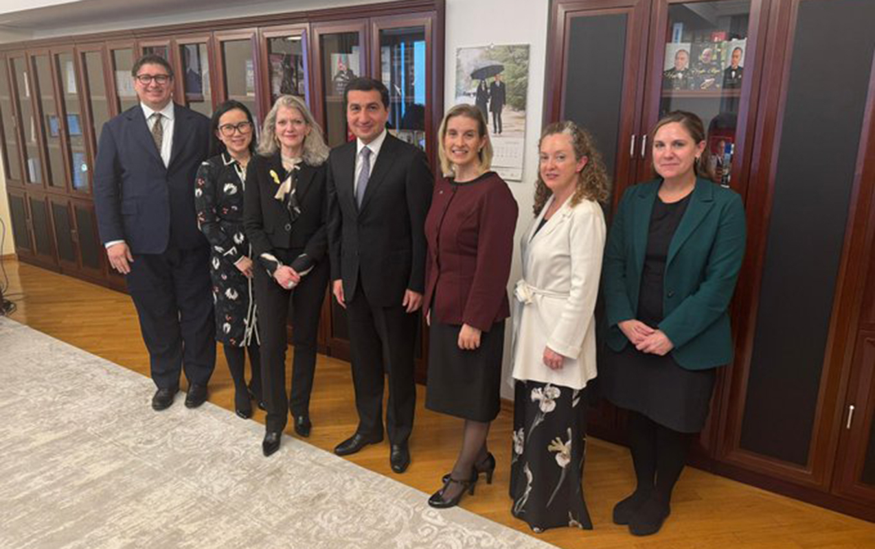 Hikmət Hacıyev ABŞ Dövlət katibinin müavini ilə görüşdü -