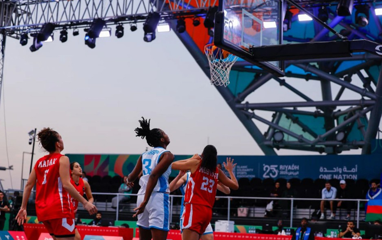 Basketbolçu qızlarımızdan qızıl medal!  - Video  