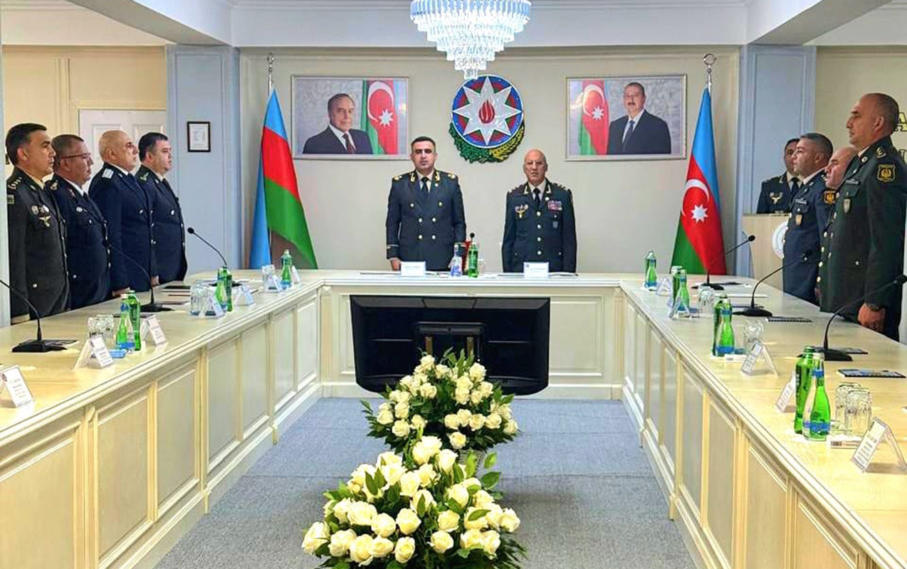 herbi-prokurorluq-daxili-qosunlarda-deyirmi-masa-kecirdi