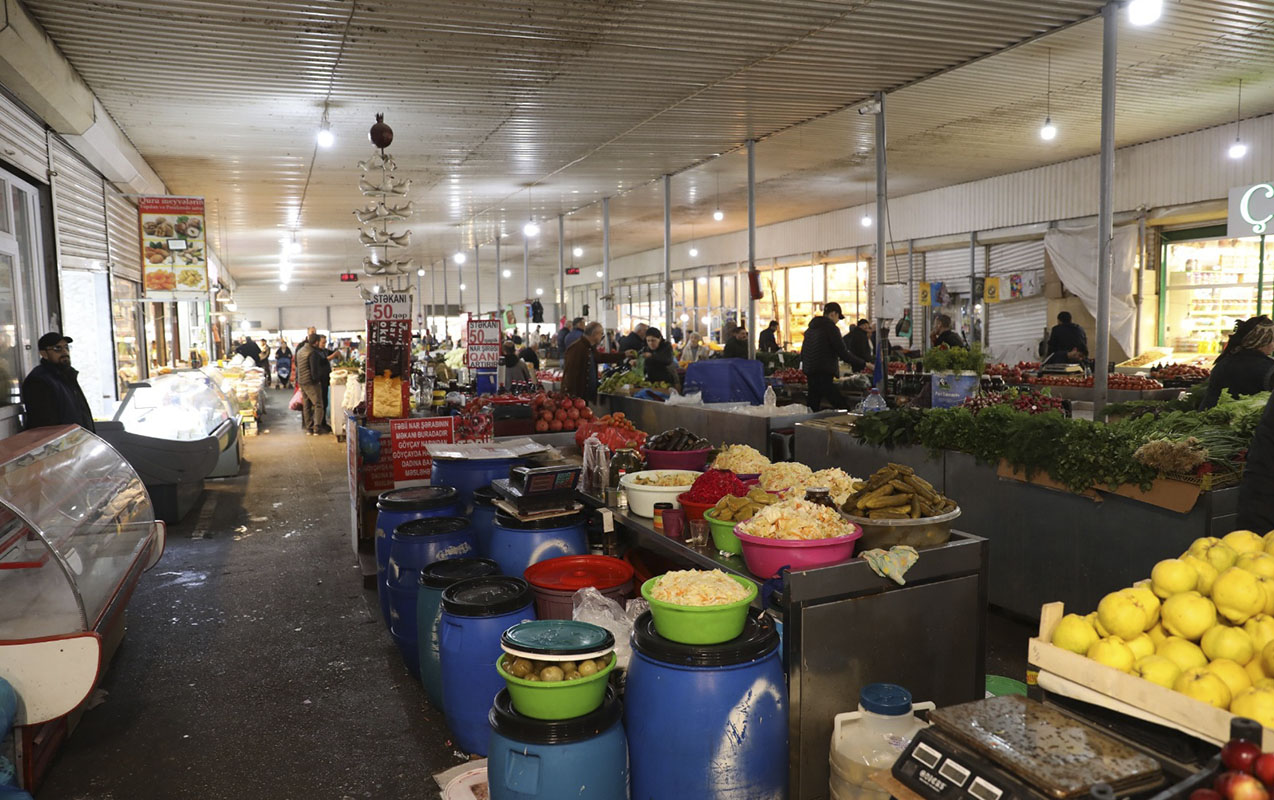 “Vasmoy” bazarında antisanitar vəziyyət  - Məsuliyyəti kim daşıyır?+Video  