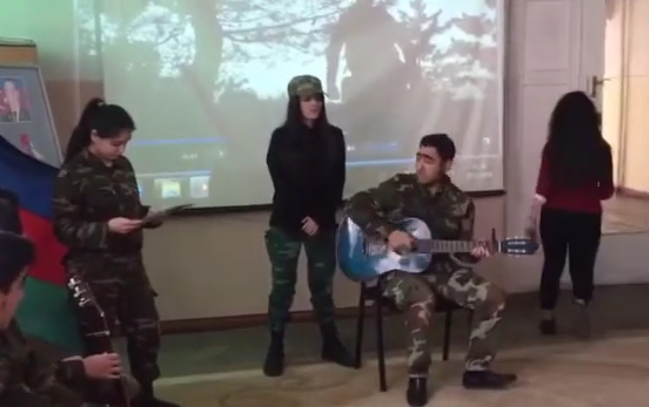 Fəxridən qalan tək təsəlli