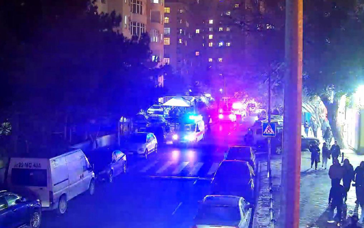 Yanğına görə məhdudlaşdırılan küçədə hərəkət bərpa olundu  - Fotolar+Yenilənib  