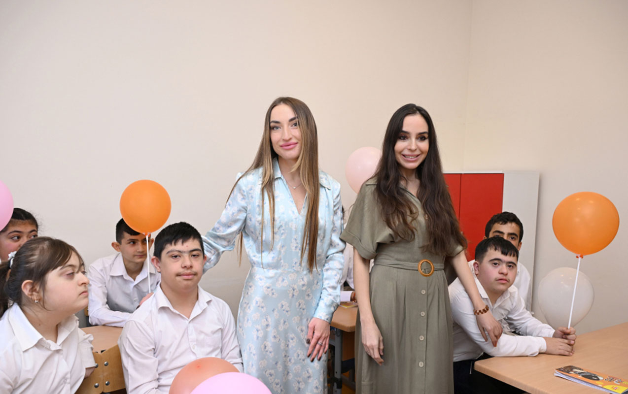 Leyla və Alena Əliyevalar Lənkəranda xüsusi internat məktəbində  - Fotolar  