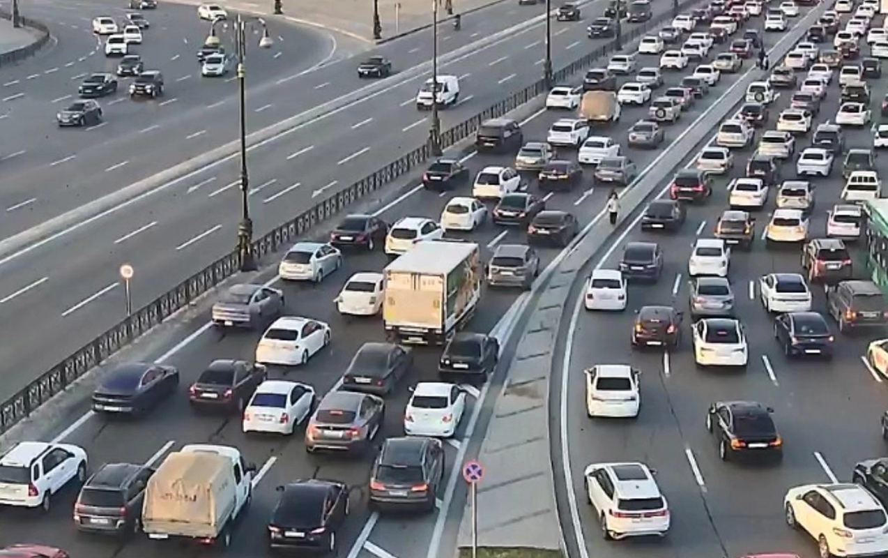 Bu yollarda tıxac var  - Siyahı  