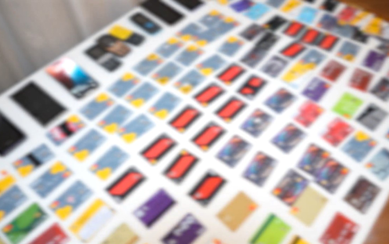 Kartları əhalidən alıb, qumarbazlara satdılar  - Kiberpolisdən əməliyyat-Video  