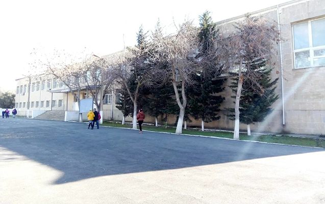 17 yaşlı oğlan infarktdan öldü  - Məktəbin həyətində   