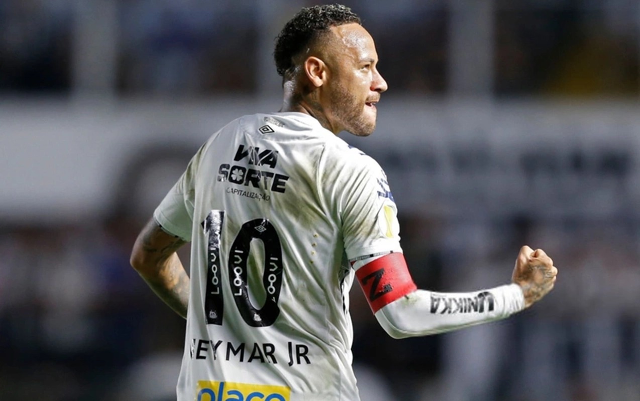 neymar-3-il-sonra-het-trik-etdi