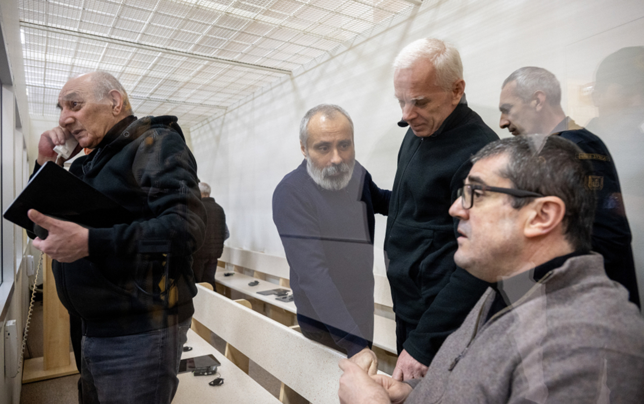 mudafie-cixislari-bitdi