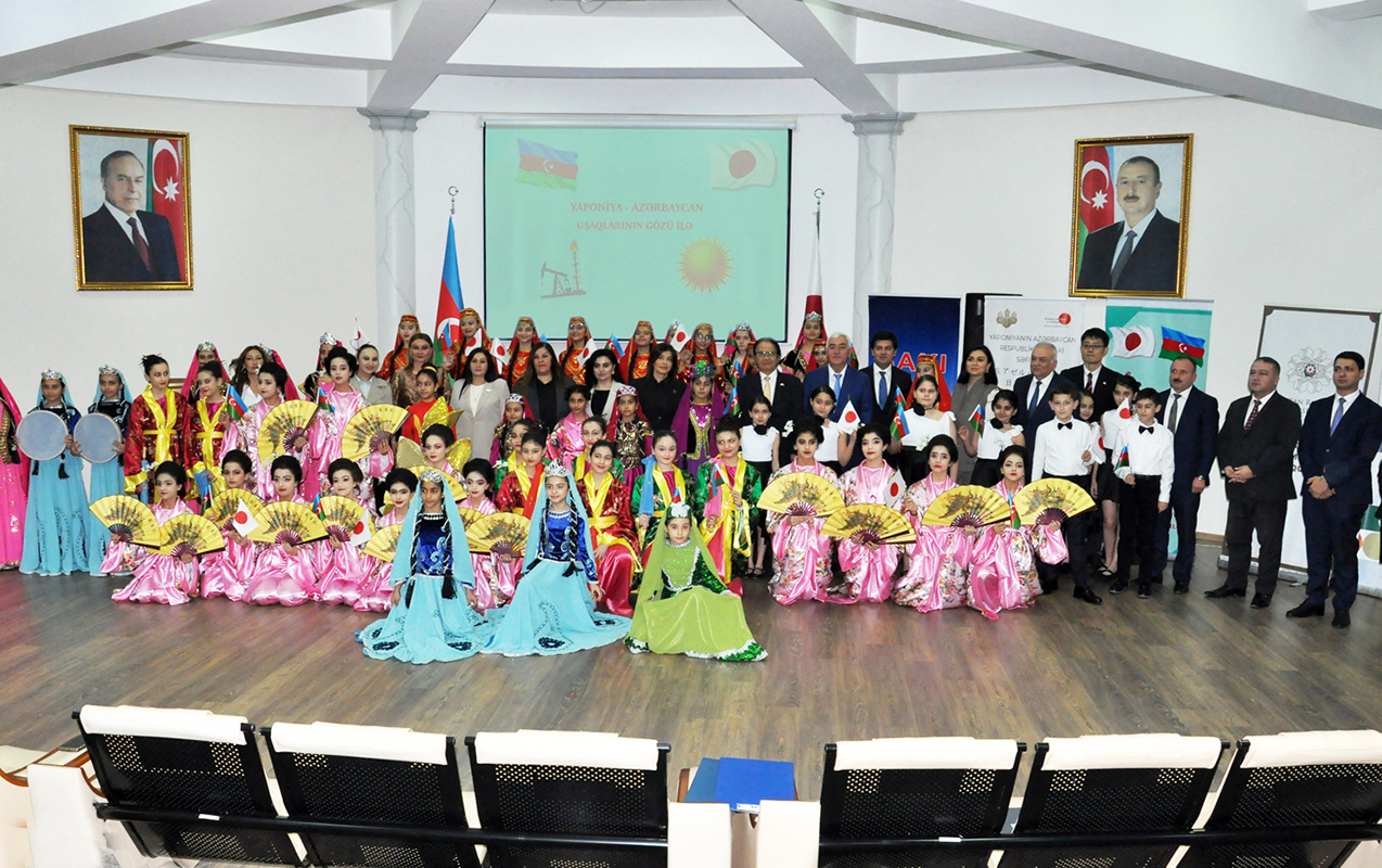 pirallahida-yaponiyaazerbaycan-usaqlarinin-gozu-ile-adli-tedbir-kecirildi