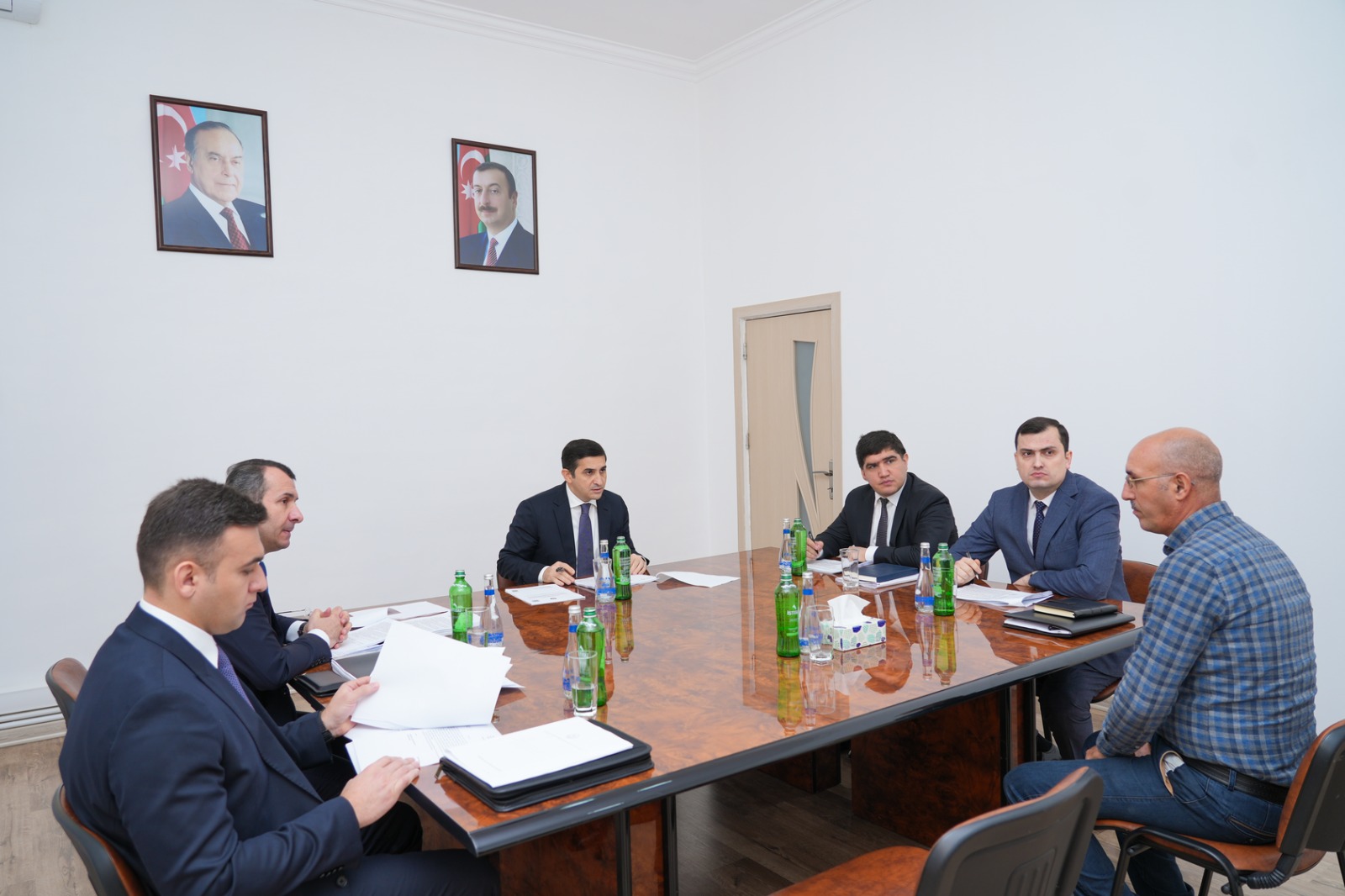 ferid-ehmedov-berdede-vetendaslari-qebul-edib