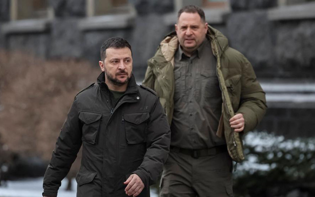 zelenski-yermaki-bu-vezifelerden-uzaqlasdirdi