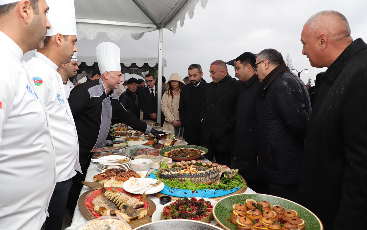 baliq-etri-kulinariya-sousu-ve-su-macerasi