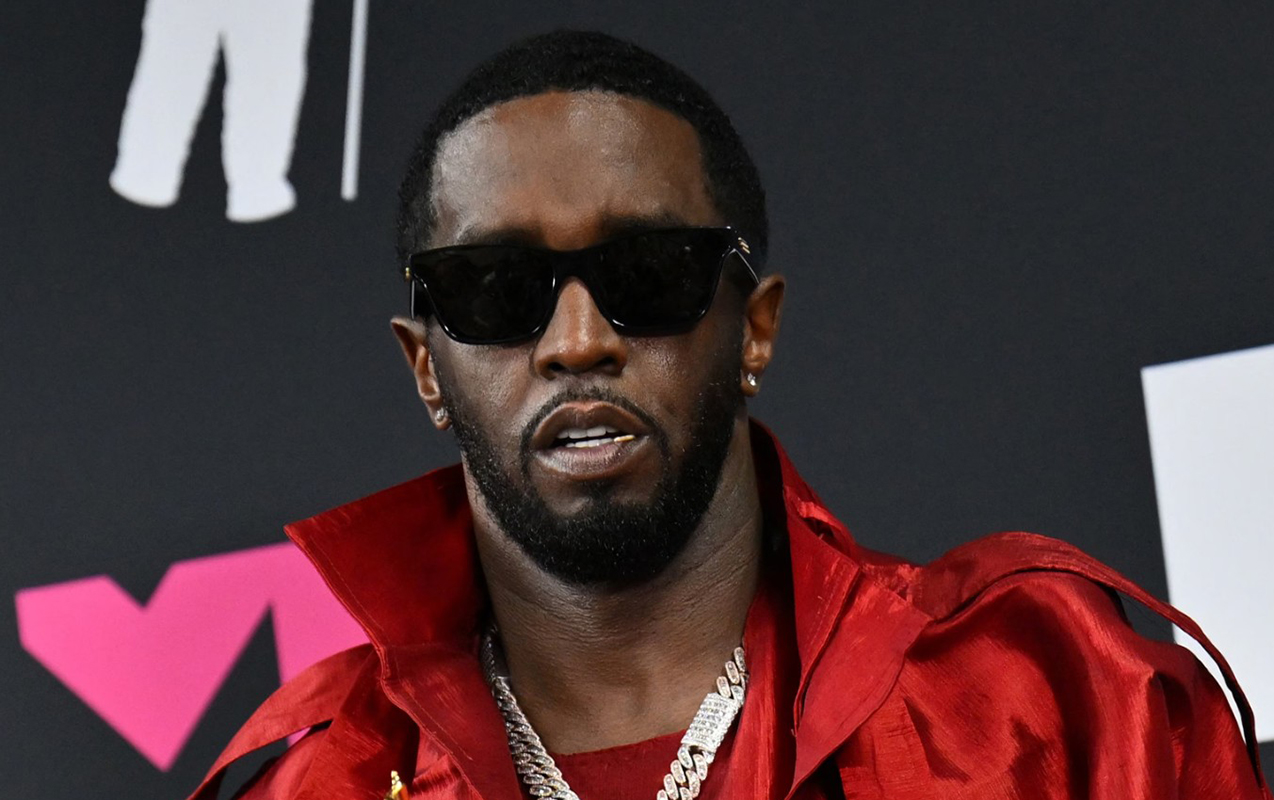 netflix-qalmaqalli-reper-haqqinda-serial-cekdi