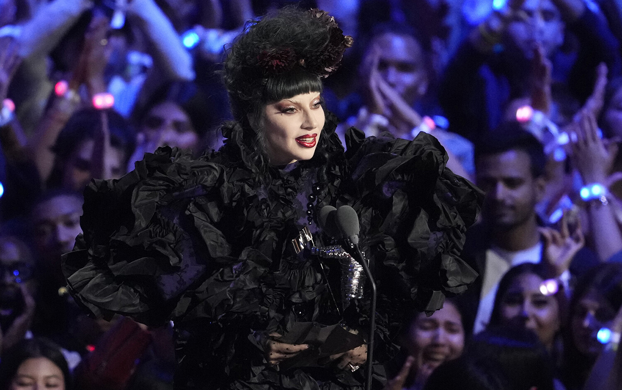 mahnisi-bu-ilin-en-yaxsi-hiti-secildi