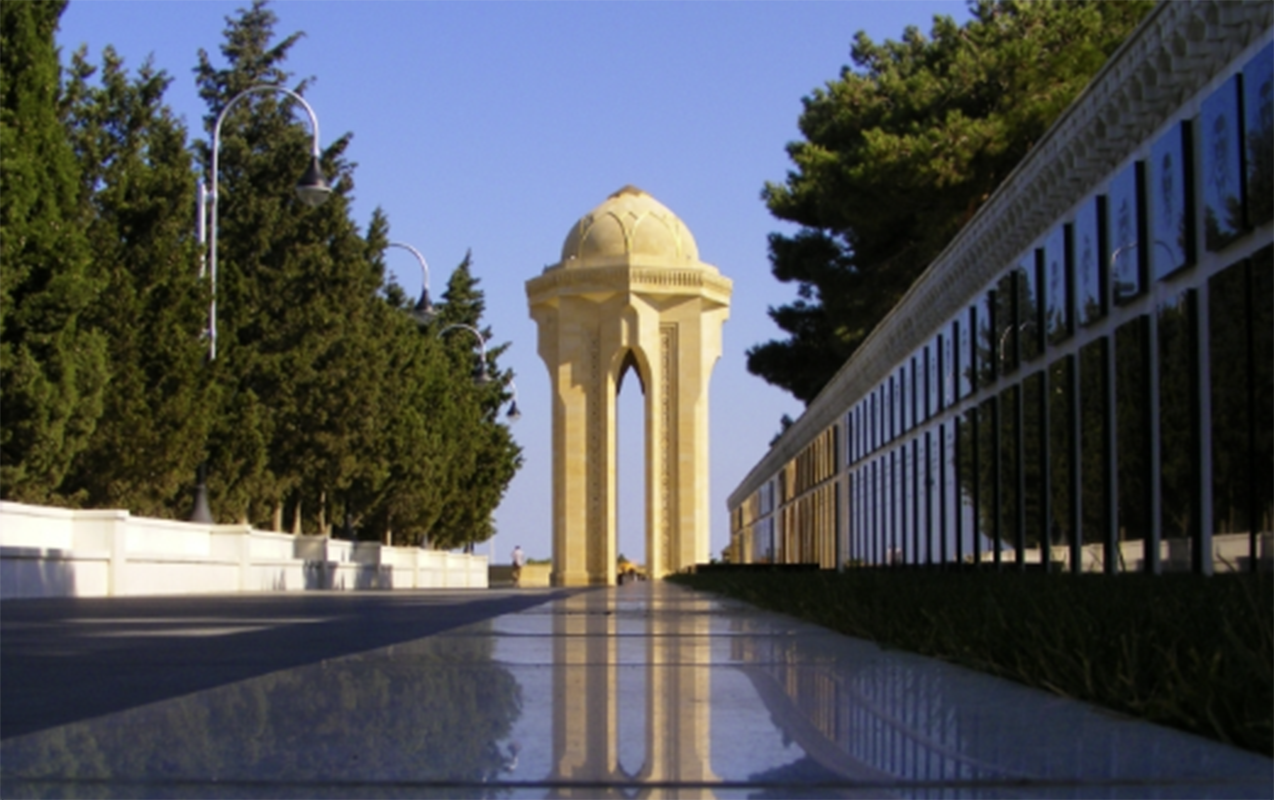 araqci-sehidler-xiyabanina-getdi