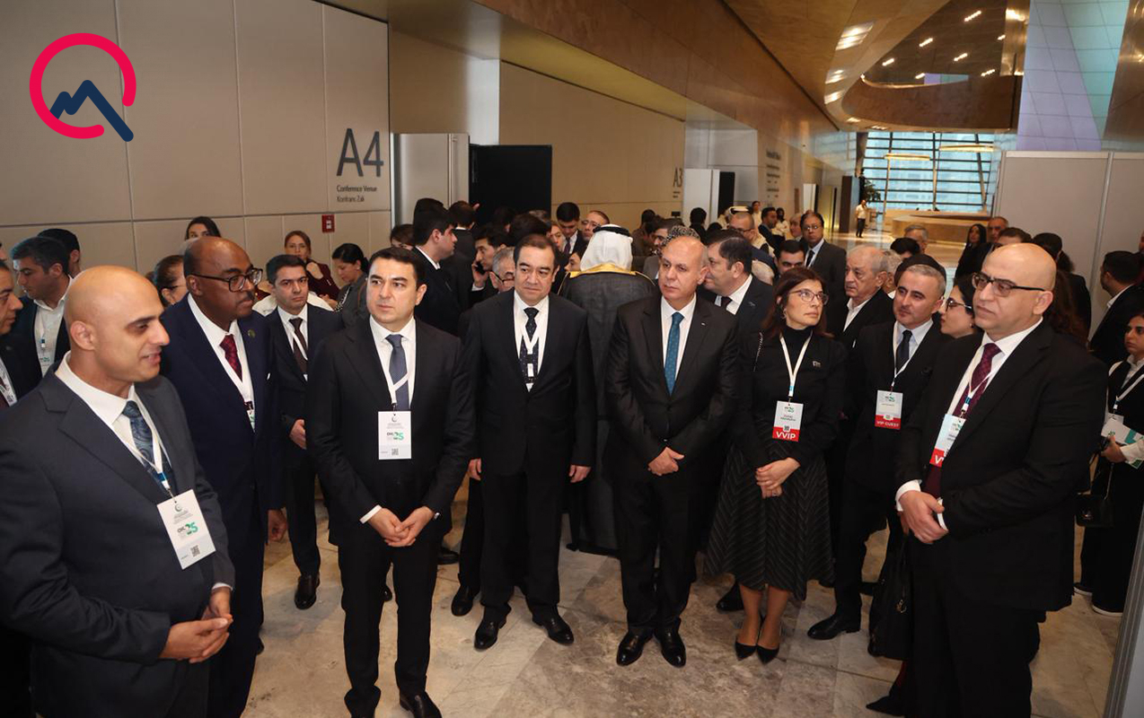 medeniyyet-nazirleri-bakida-sergide