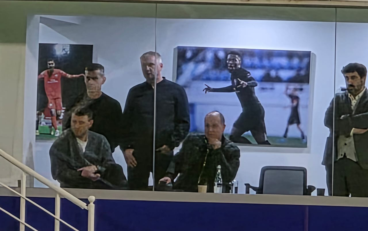 neftcinin-yeni-bas-mesqcisi-sabahla-oyunu-izleyir