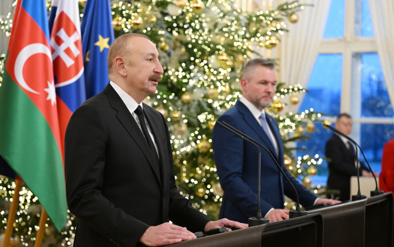 bu-kimi-jestler-gosterir-ki-esl-dost-olkelerik